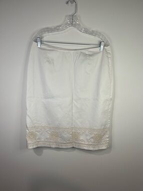 Tailor B. Moss White Pencil Skirt with Beige Embroidered Hemline
